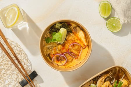 Khao Soi Chicken Curry w/ Kelp Noodles